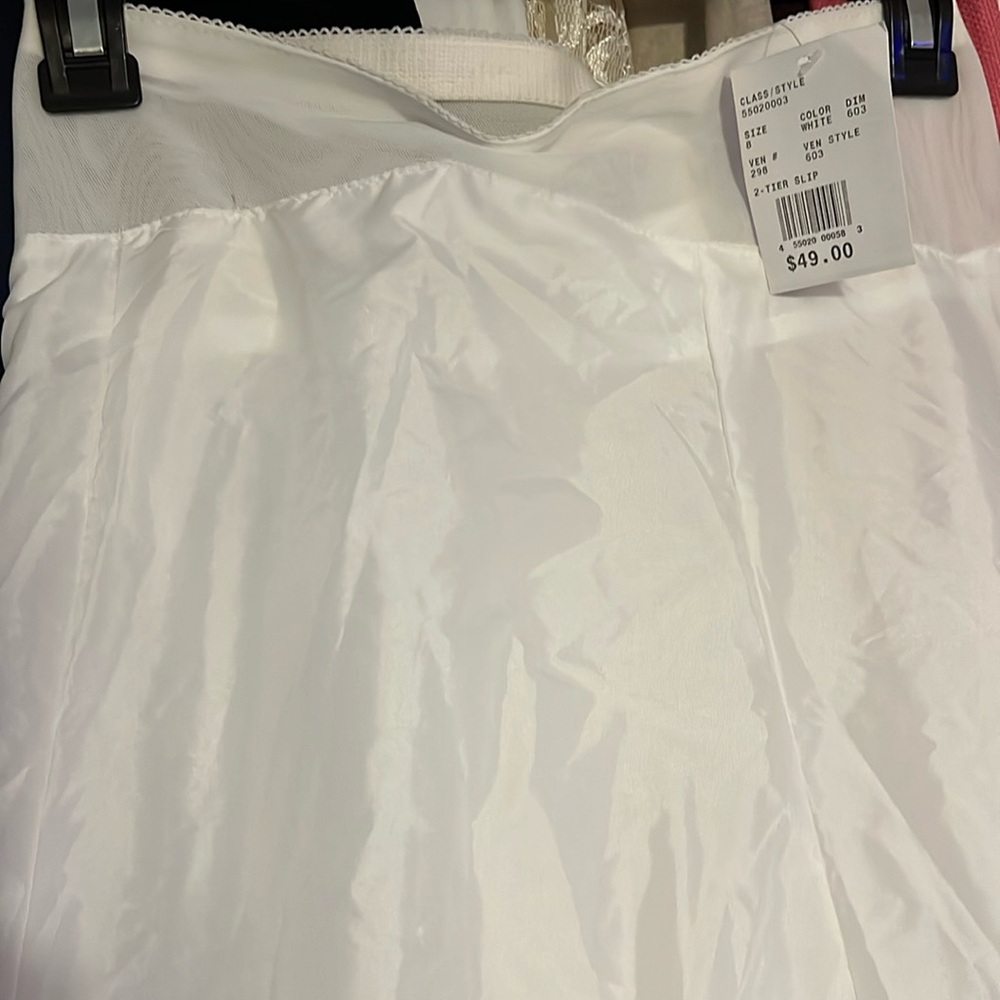 NWT White Two Tier Slip